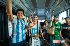 “钞”能东道主卡塔尔，只选中国新能源客车