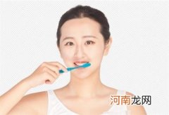 早上起床先刷牙还是先喝水