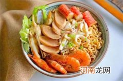 几个诀窍把方便面吃得更营养