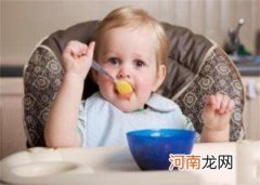 怎样培养孩子自己吃饭的能力