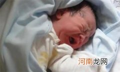 女宝宝比预产期晚出生吗
