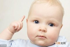 宝宝前囟门闭合晚是什么原因 宝宝囟门多久闭合是正常的呢