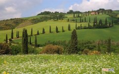 早上护肤用什么好 护肤最基本的是买哪几个