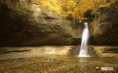 15周岁脸上有黑头适合做小气泡吗 青春期长黑头怎么处理