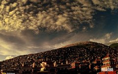 做小说封面怎么把三张图拼到一起 三张图片怎么合成一张